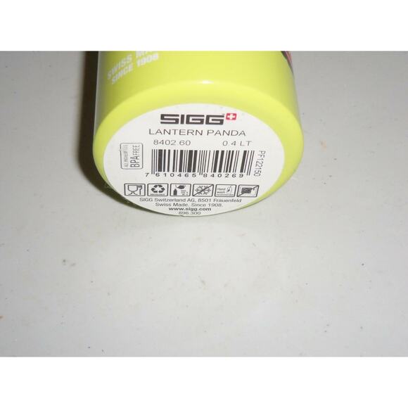 Sigg Lantern Panda 0.4 Liter Water Bottle Lime Green New Swiss Made -0518T14 - Picture 3 of 3